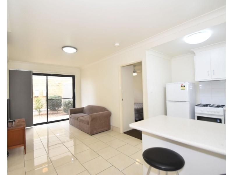 9/1-3 Uniplaza Court, Kearneys Spring QLD 4350