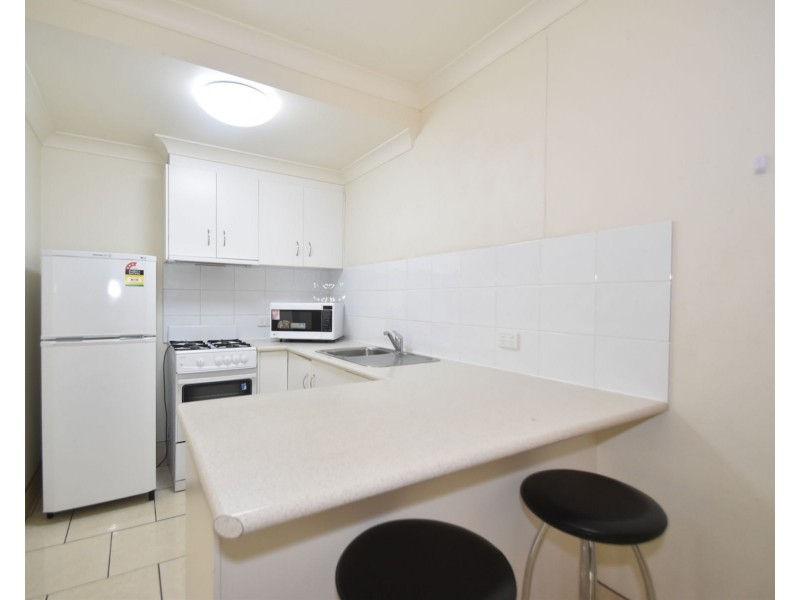 9/1-3 Uniplaza Court, Kearneys Spring QLD 4350