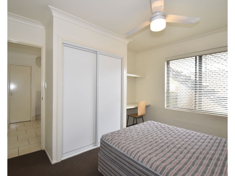 9/1-3 Uniplaza Court, Kearneys Spring QLD 4350