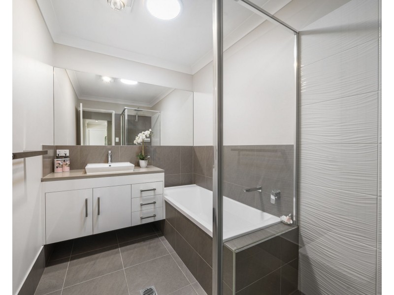 6/23 Devine Street, Harristown QLD 4350
