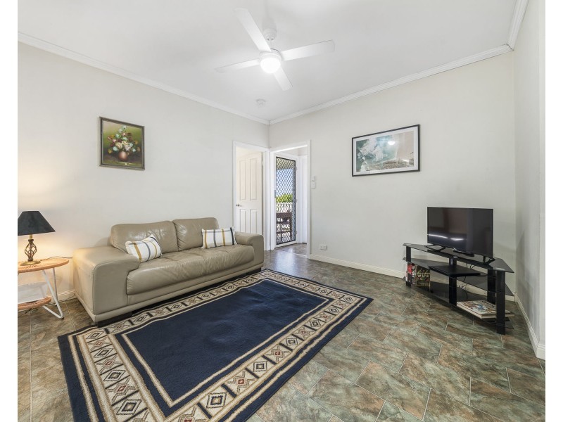 6 Searle Street, South Toowoomba QLD 4350