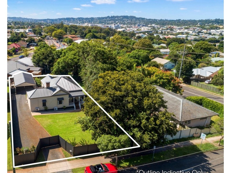 285 South Street, Harristown QLD 4350
