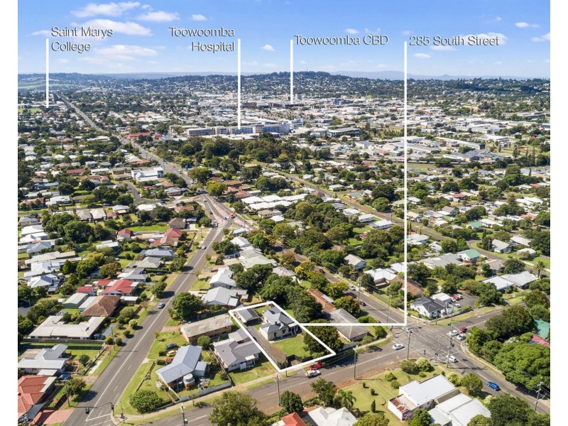 285 South Street, Harristown QLD 4350