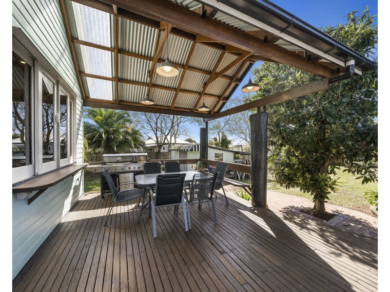 423 Alderley Street, Harristown QLD 4350