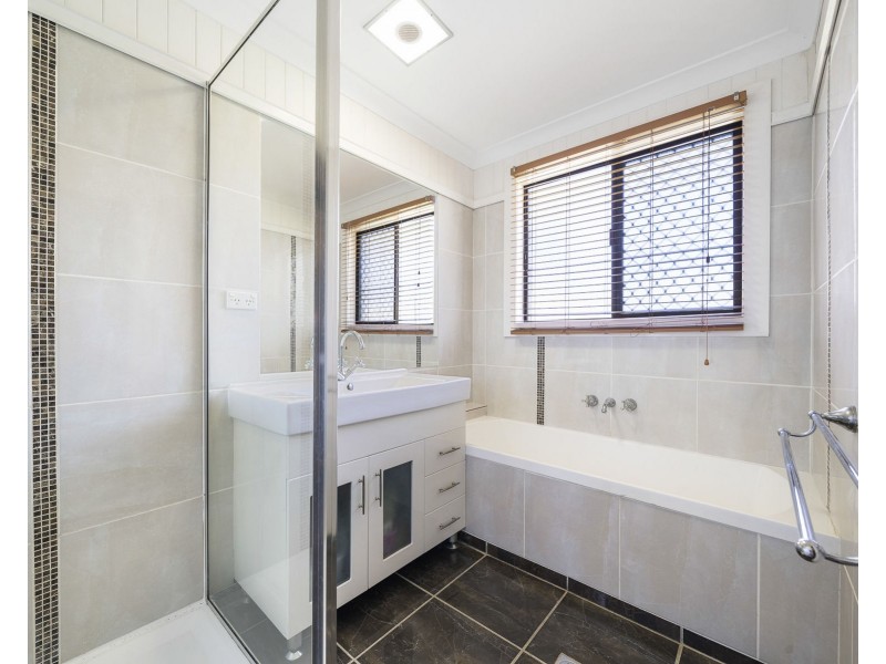 22 Burkes Road, Gowrie Junction QLD 4352