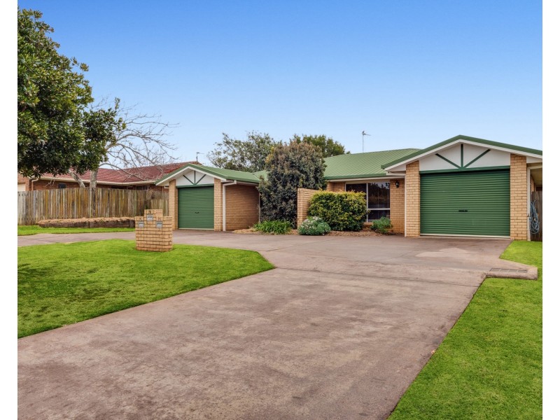 1 & 2/9 Gabrielle Street, Kearneys Spring QLD 4350