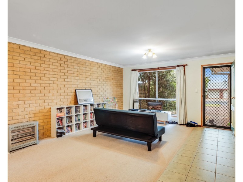 1 & 2/9 Gabrielle Street, Kearneys Spring QLD 4350