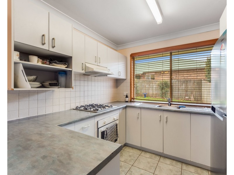 1 & 2/9 Gabrielle Street, Kearneys Spring QLD 4350