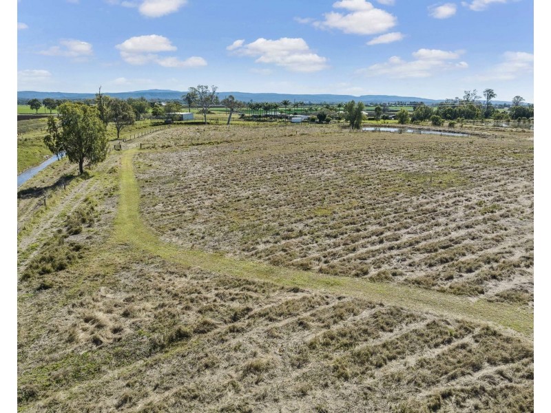 255 Tenthill Creek Road, Lower Tenthill QLD 4343