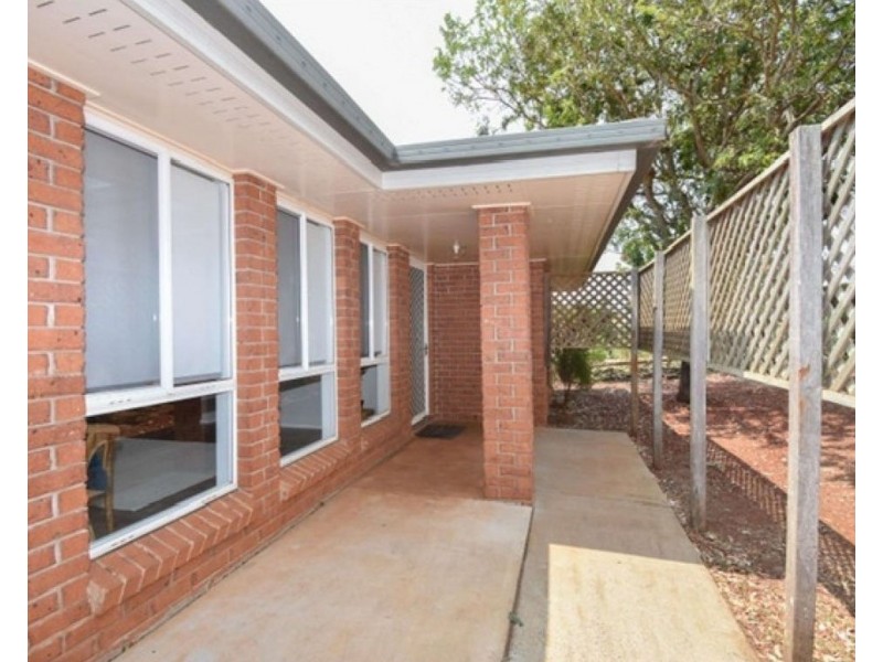 4 Featherstone Court, Rockville QLD 4350