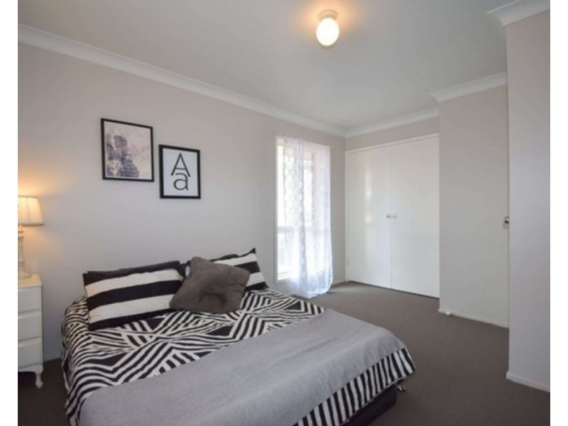 4 Featherstone Court, Rockville QLD 4350