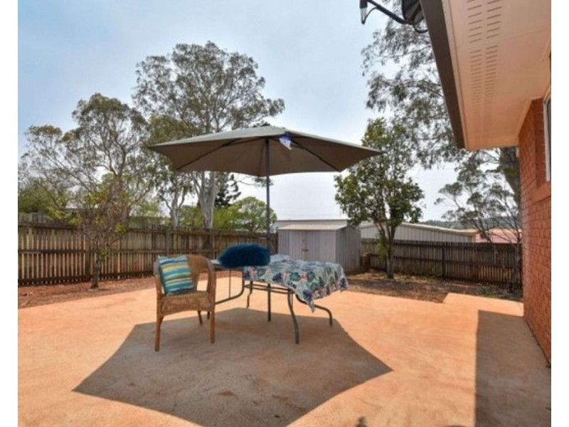 4 Featherstone Court, Rockville QLD 4350