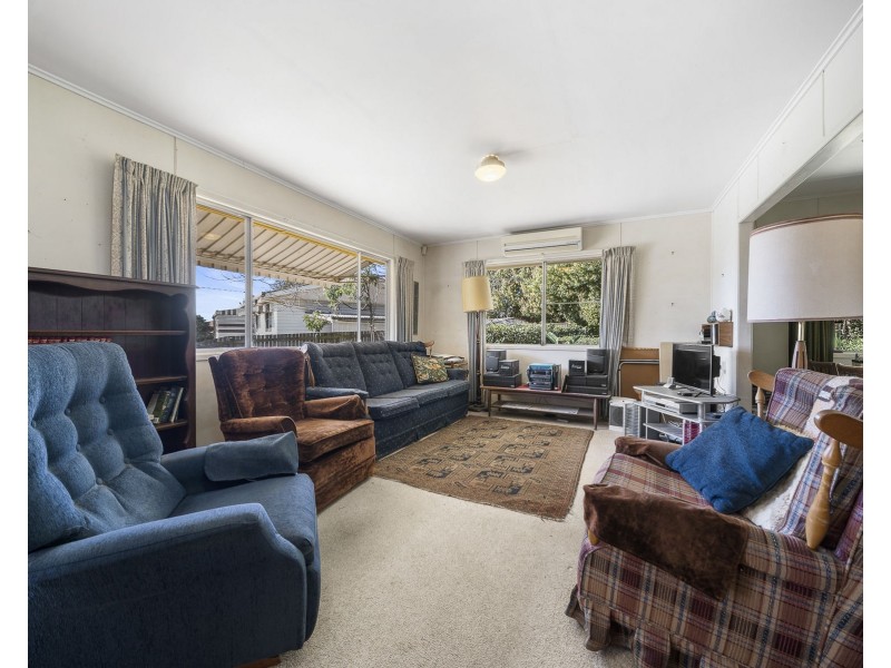 2 McIntyre Street, Centenary Heights QLD 4350