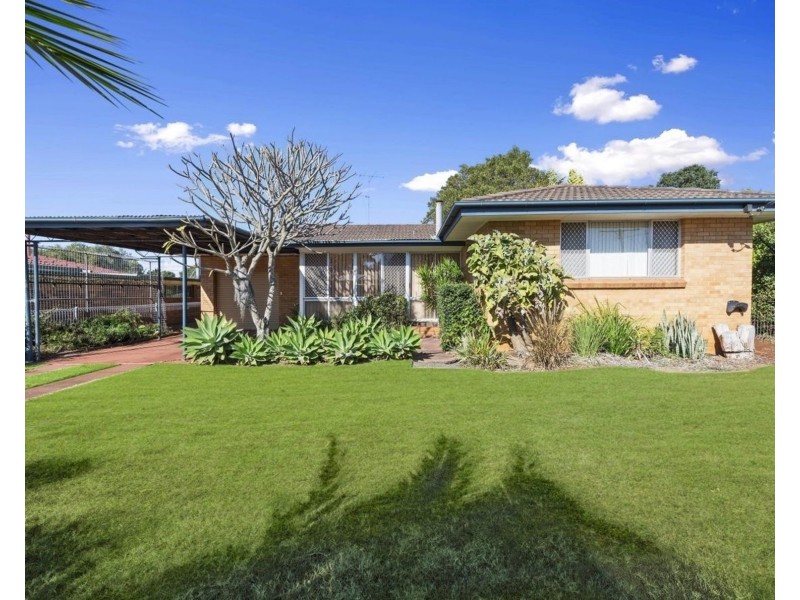 30 Tomkinson Street, Wilsonton QLD 4350