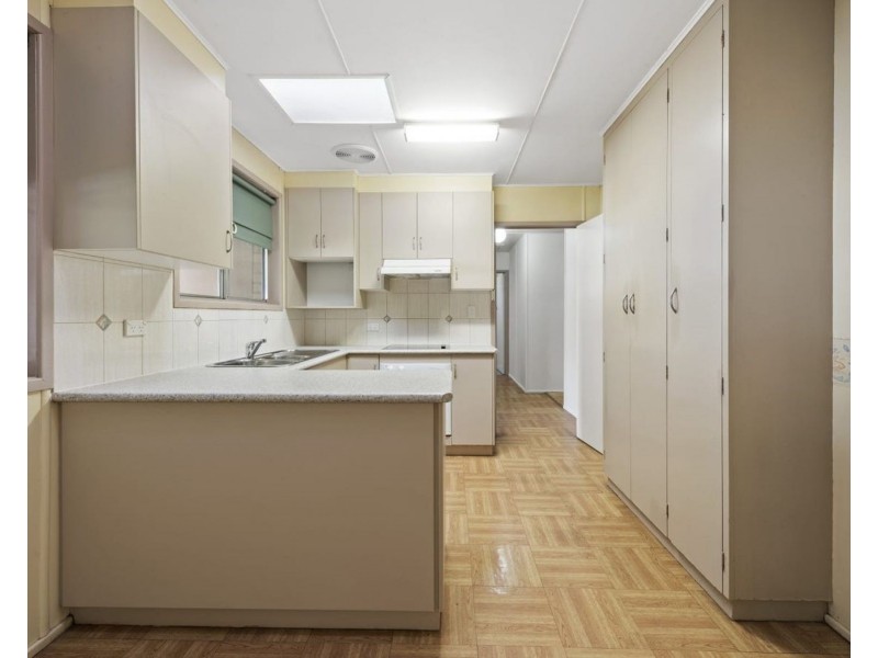 30 Tomkinson Street, Wilsonton QLD 4350