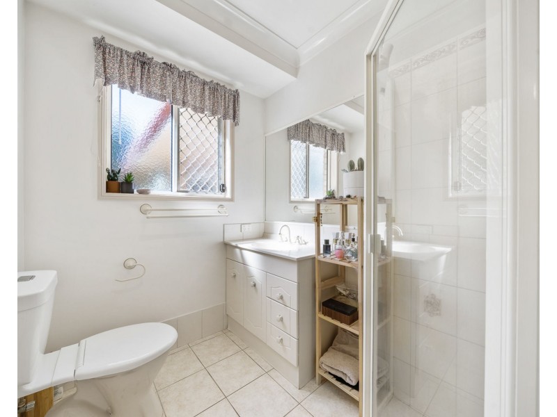 17 Elvery Court, Middle Ridge QLD 4350