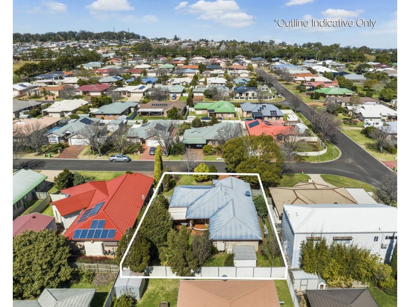 17 Elvery Court, Middle Ridge QLD 4350