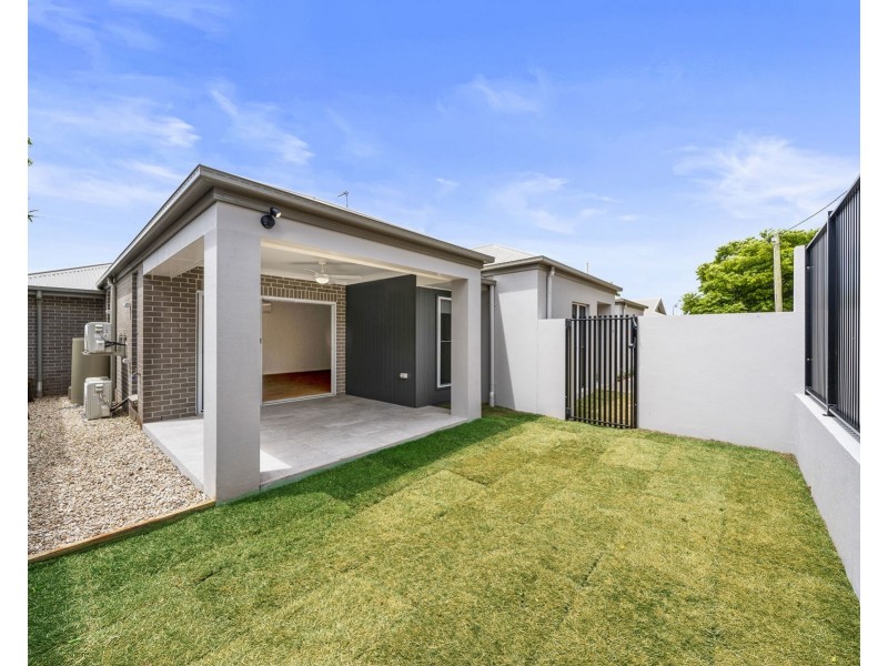 1/189 Spring Street, Middle Ridge QLD 4350