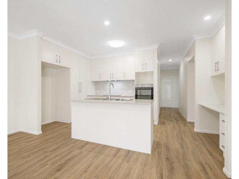 1/189 Spring Street, Middle Ridge QLD 4350