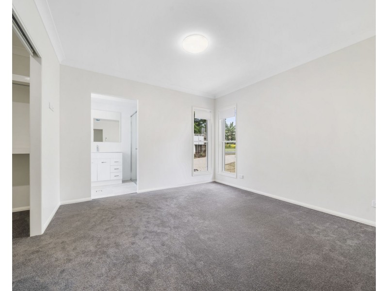 1/189 Spring Street, Middle Ridge QLD 4350