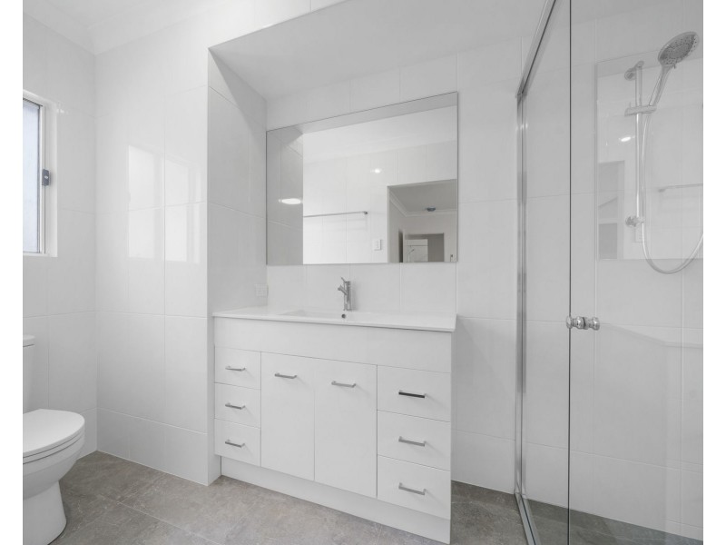 1/189 Spring Street, Middle Ridge QLD 4350