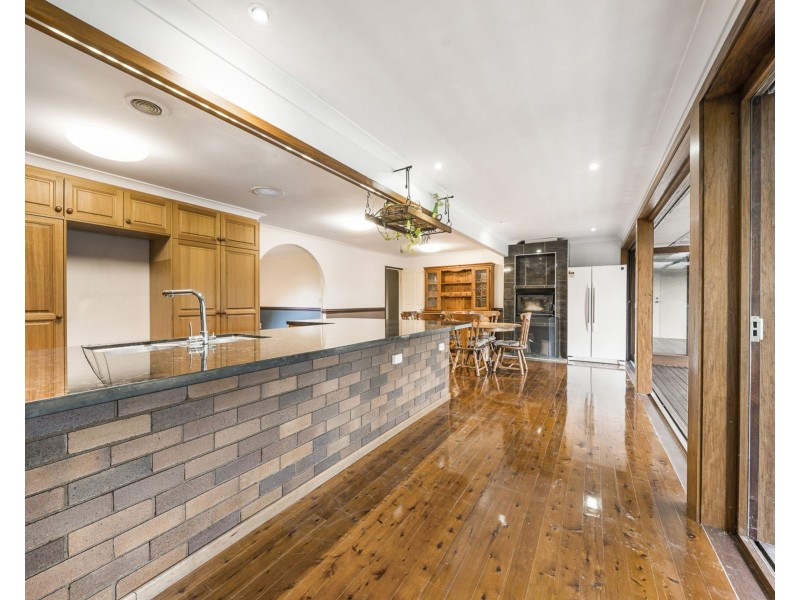 46 Stenner Street, Middle Ridge QLD 4350