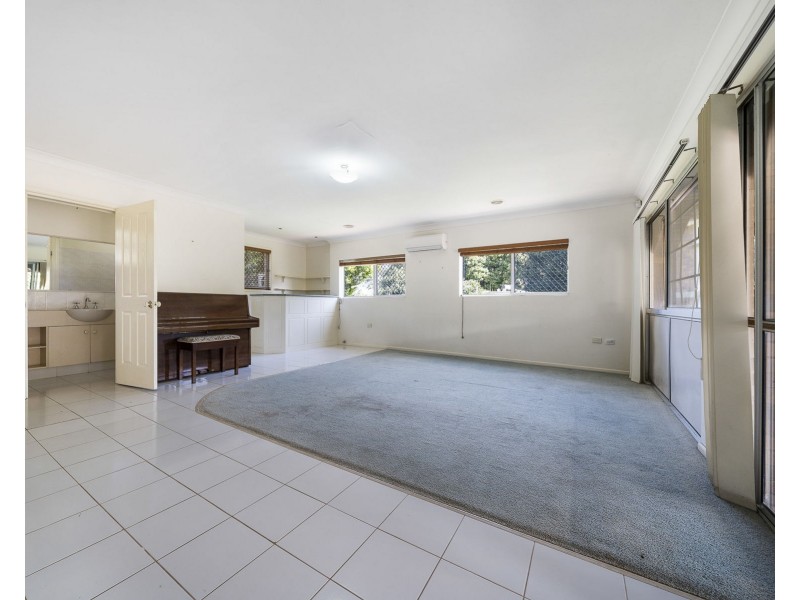 46 Stenner Street, Middle Ridge QLD 4350