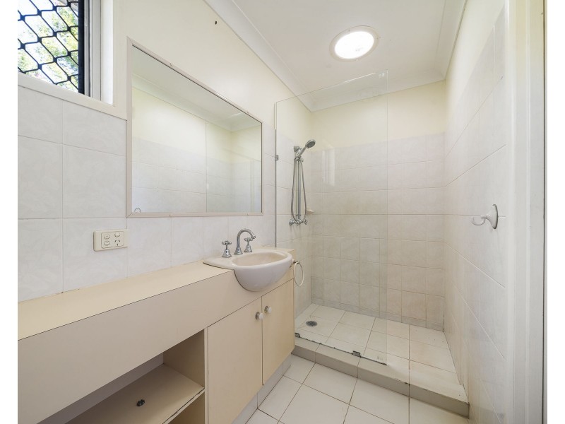 46 Stenner Street, Middle Ridge QLD 4350