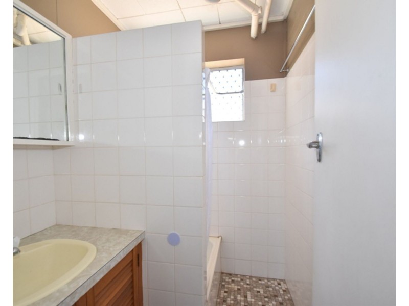 11/335 West Street, Harristown QLD 4350