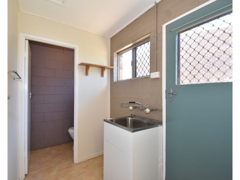 11/335 West Street, Harristown QLD 4350