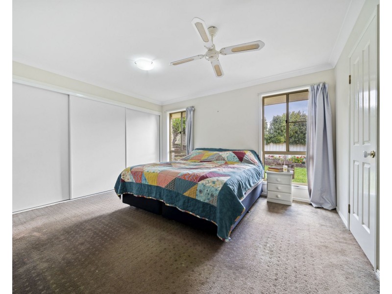 8 Myora Close, Darling Heights QLD 4350