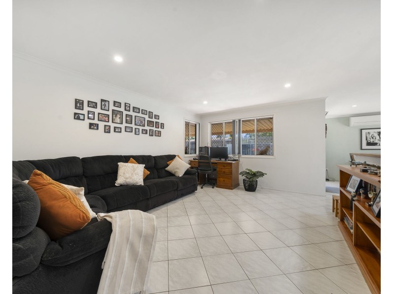 1 Navajo Street, Wilsonton QLD 4350