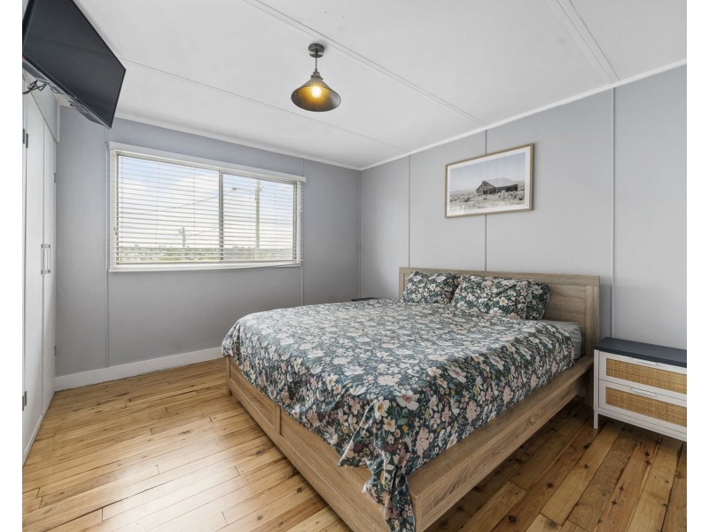 5 Hoey Street, Kearneys Spring QLD 4350