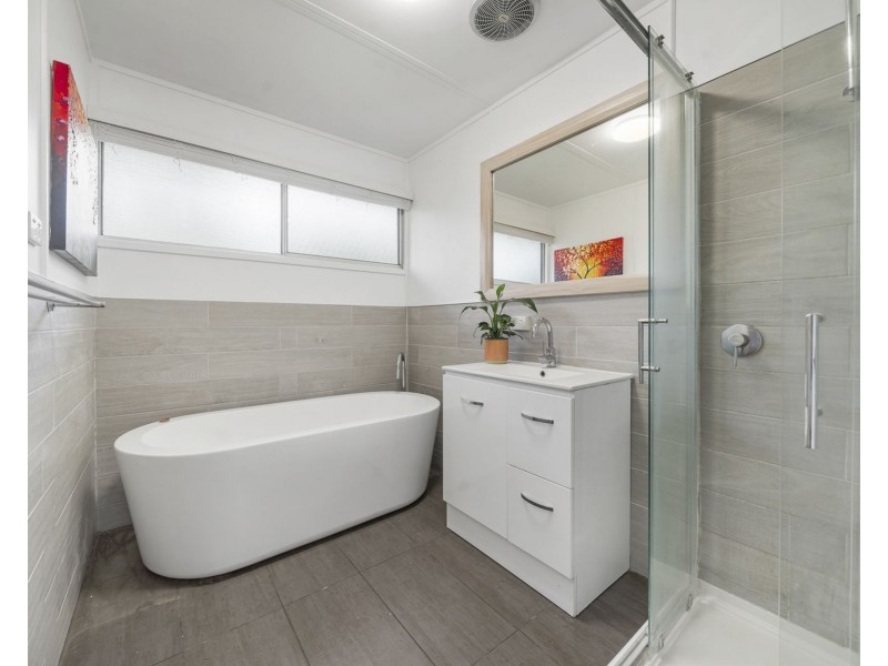 5 Hoey Street, Kearneys Spring QLD 4350