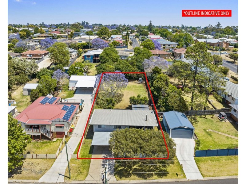 5 Hoey Street, Kearneys Spring QLD 4350