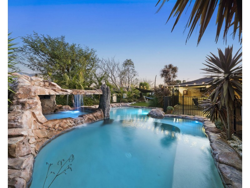 48 Palmer Drive, Highfields QLD 4352