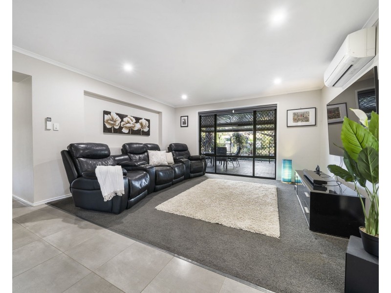 48 Palmer Drive, Highfields QLD 4352