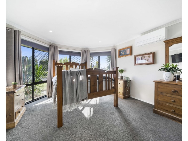 48 Palmer Drive, Highfields QLD 4352