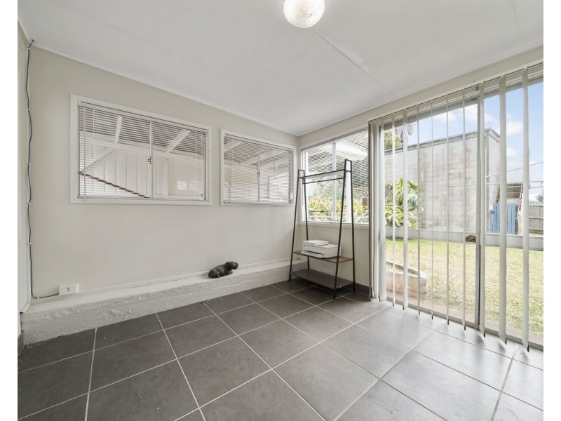 13 Norah Street, Centenary Heights QLD 4350