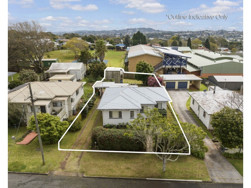 13 Norah Street, Centenary Heights QLD 4350