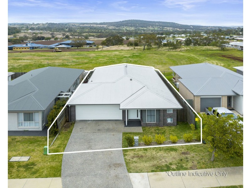 26 Alistair Street, Glenvale QLD 4350