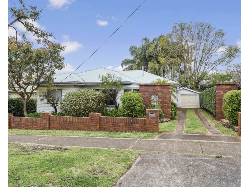 108 Ramsay Street, Centenary Heights QLD 4350