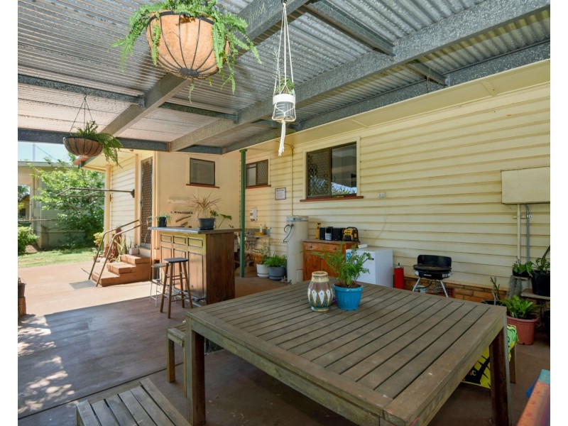 17 Power Street, Harristown QLD 4350