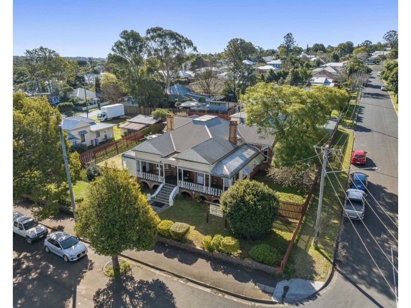 133 Bridge Street, North Toowoomba QLD 4350