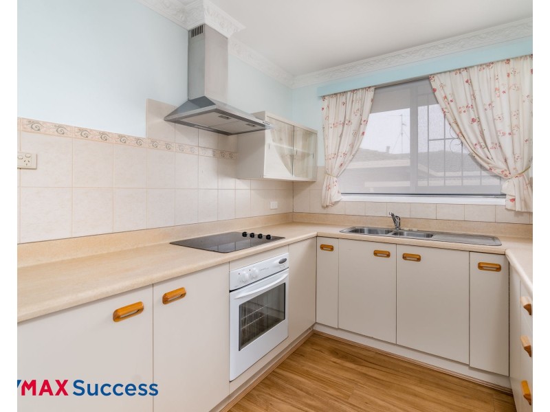 23 Farr Street, Kearneys Spring QLD 4350