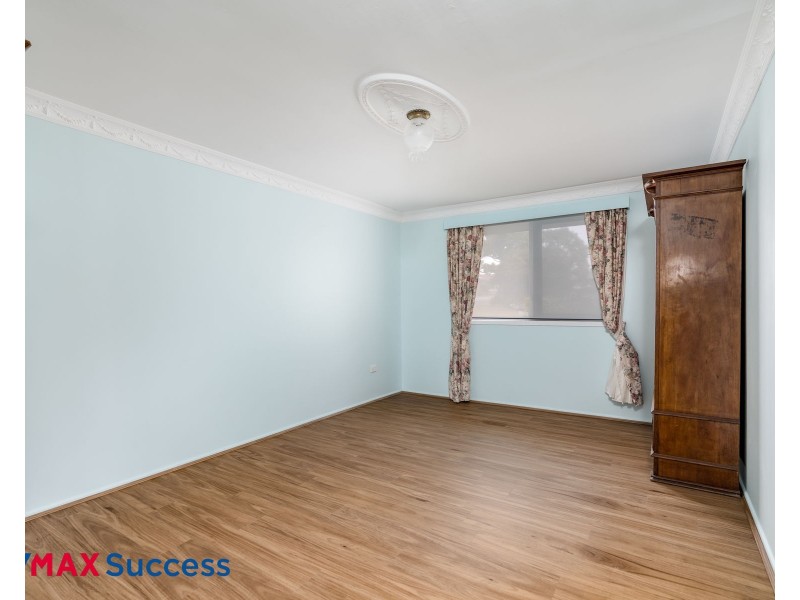 23 Farr Street, Kearneys Spring QLD 4350