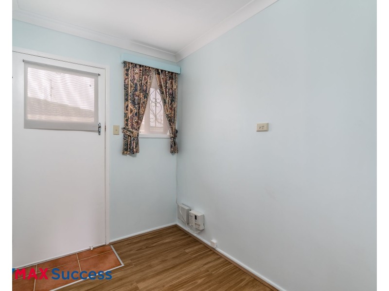 23 Farr Street, Kearneys Spring QLD 4350