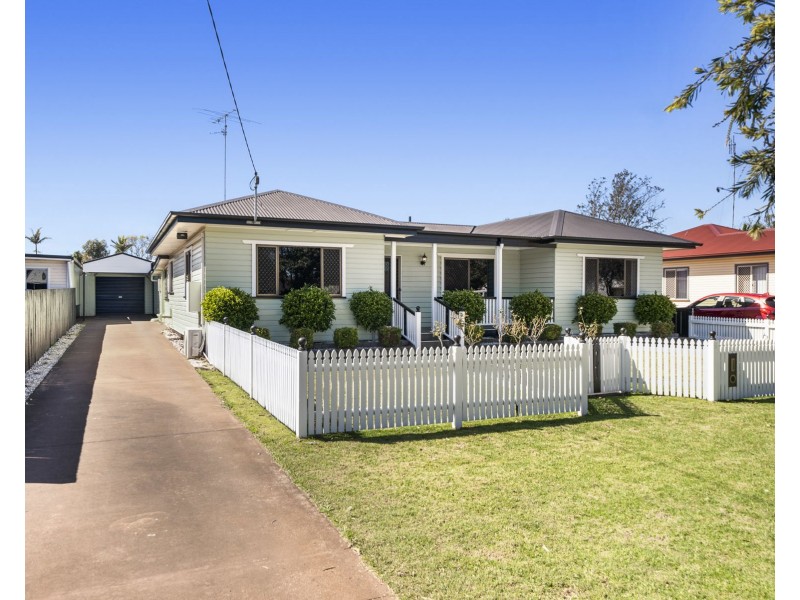 8 McLeish Street, Harristown QLD 4350