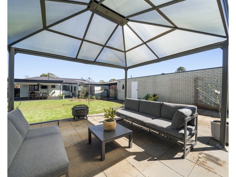 8 McLeish Street, Harristown QLD 4350