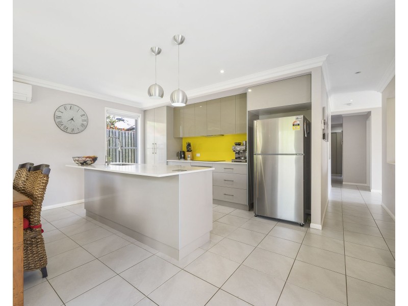 1/6 Trevean Drive, Kleinton QLD 4352